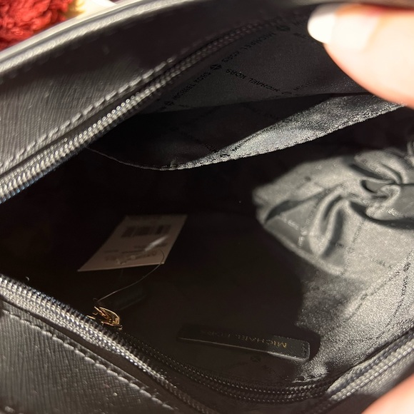 Michael Kors MD Morgan Xbody - Picture 6 of 6